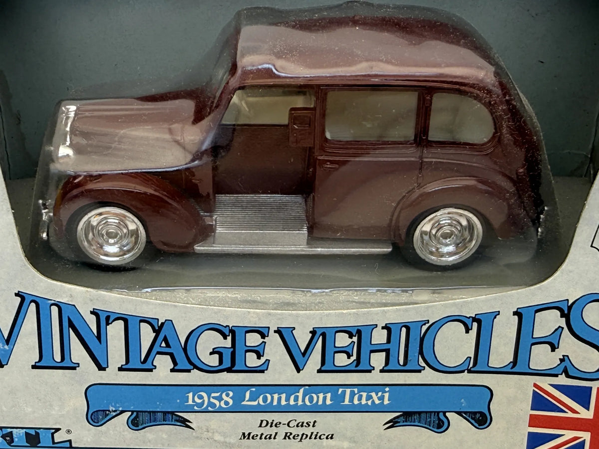 1958 LONDON TAXI AUSTIN FX3 Vintage Ertl 1987 Bordowy 1:43 – zdjęcie 2