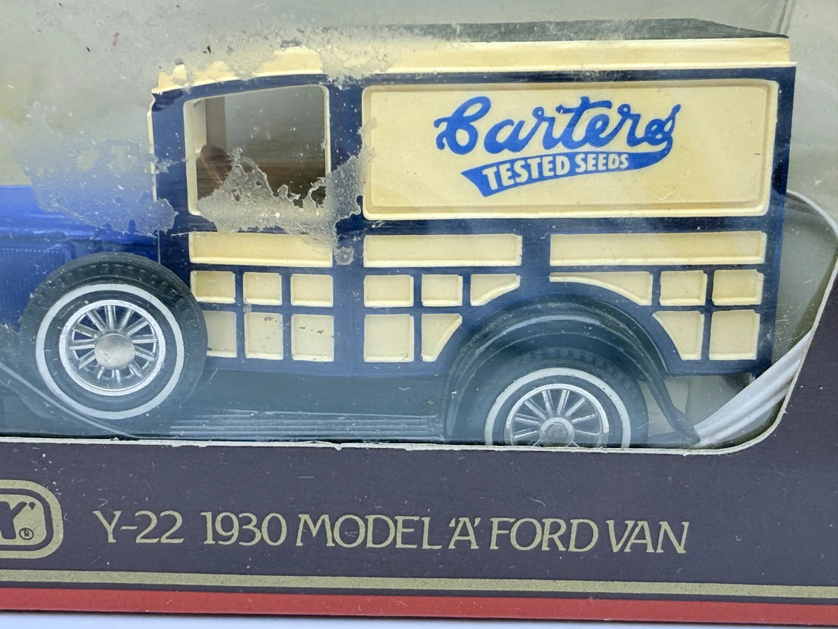 Y-22 1930 MODEL A FORD VAN Matchbox 1986 Niebieski 1:40 Made in Macau – zdjęcie 2