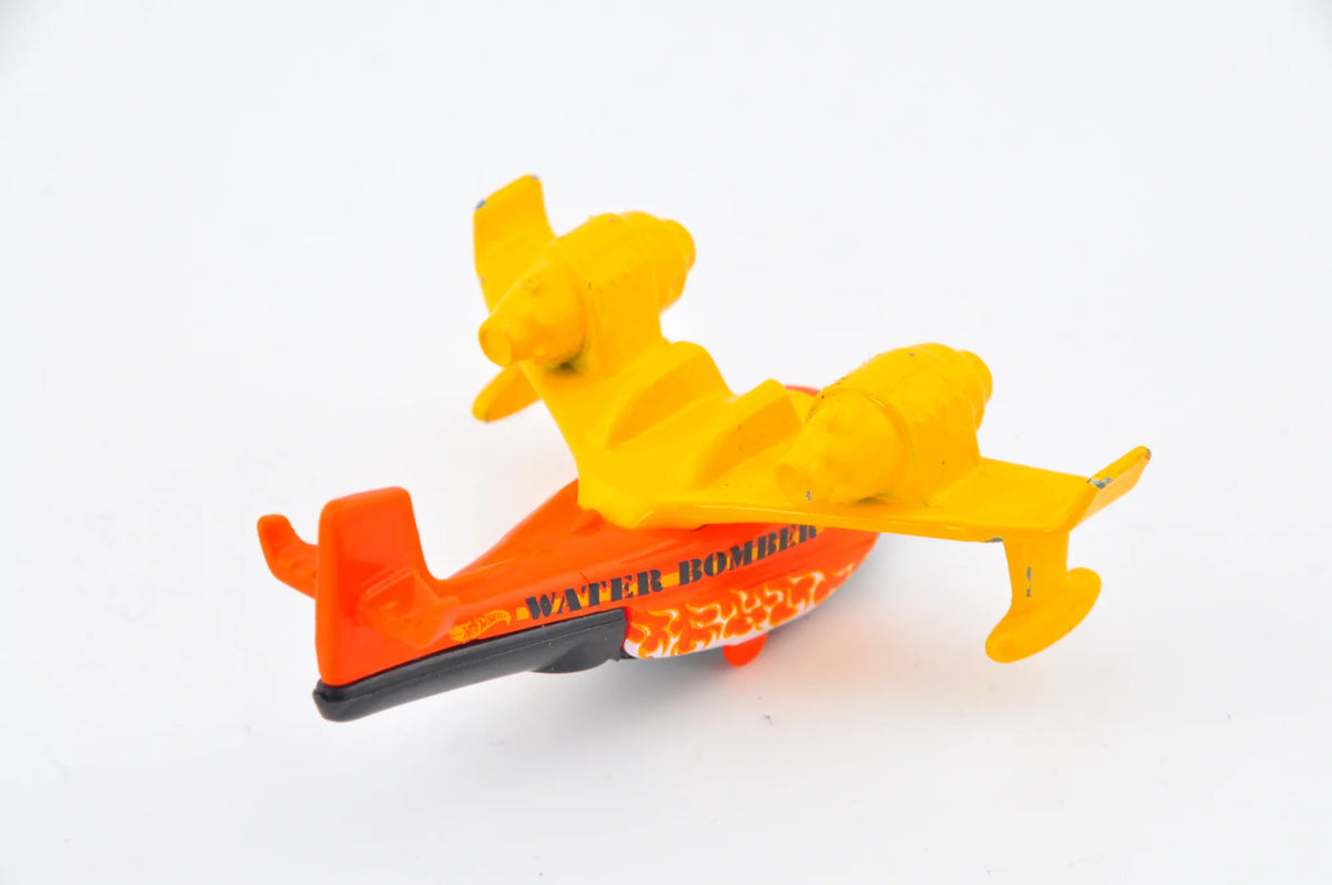 Water Bomber, Hot Wheels, die cast resoraki, 1:64 – zdjęcie 2