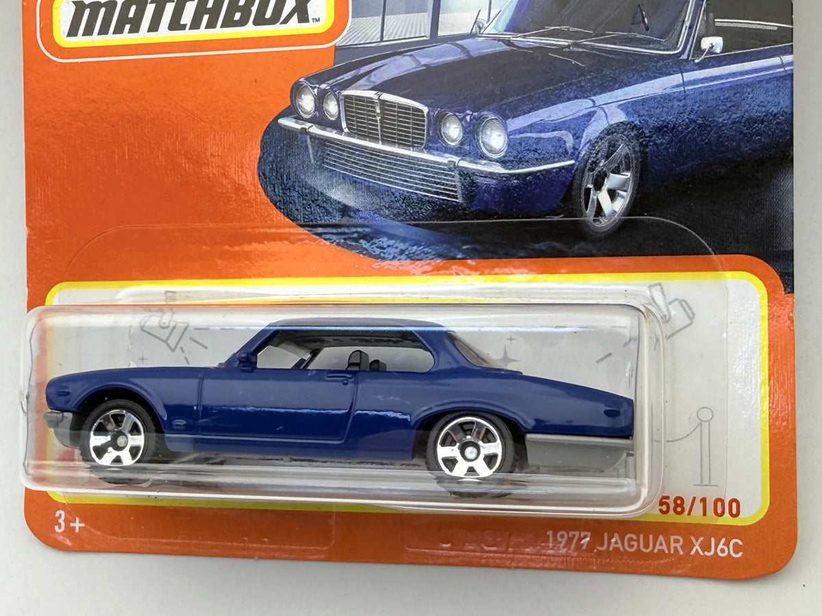 1977 JAGUAR XJ6C Superfast Matchbox 2023 Niebieski 1:64 – zdjęcie 2