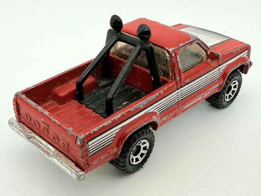 Dodge Dakota Matchbox 1987 1:64 Czerwony – zdjęcie 2