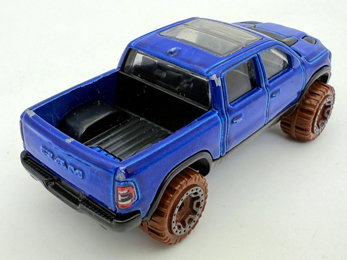 Dodge Ram, Hot Wheels, die cast resoraki, 1:64 – zdjęcie 2