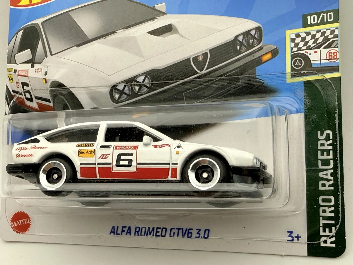 ALFA ROMEO GTV6 3.0 Retro Racers Hot Wheels 2023 Biały 1:64 – zdjęcie 2