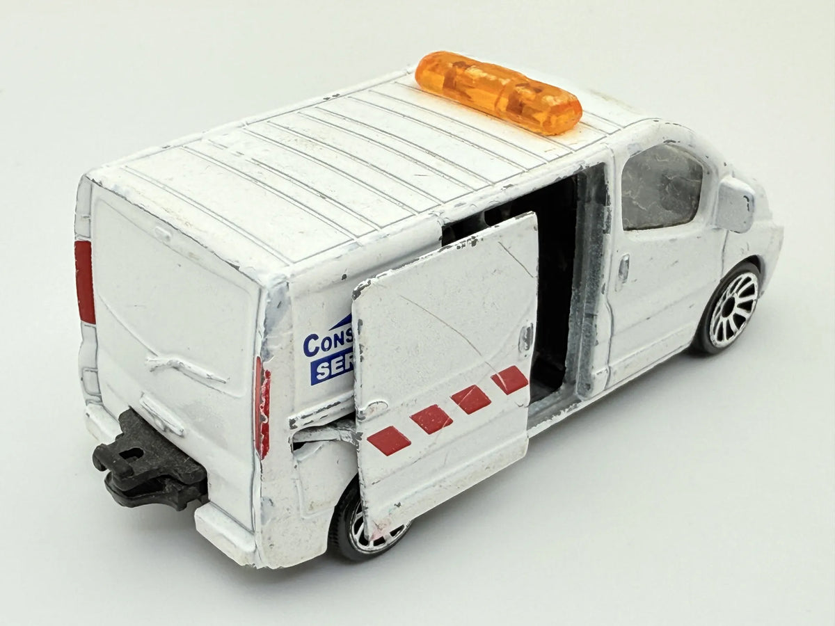 RENAULT TRAFIC, Karetka, Majorette, Resoraki, Die cast REF:239B, Biały 1:64 – zdjęcie 2