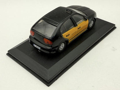 SEAT LEON, TAXI BARCELONA 1999, AmerCom 2006, Die cast Czarny 1:43 Resoraki – zdjęcie 2