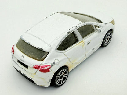 Citroën Ds4 Majorette Biała 1:64 – zdjęcie 2