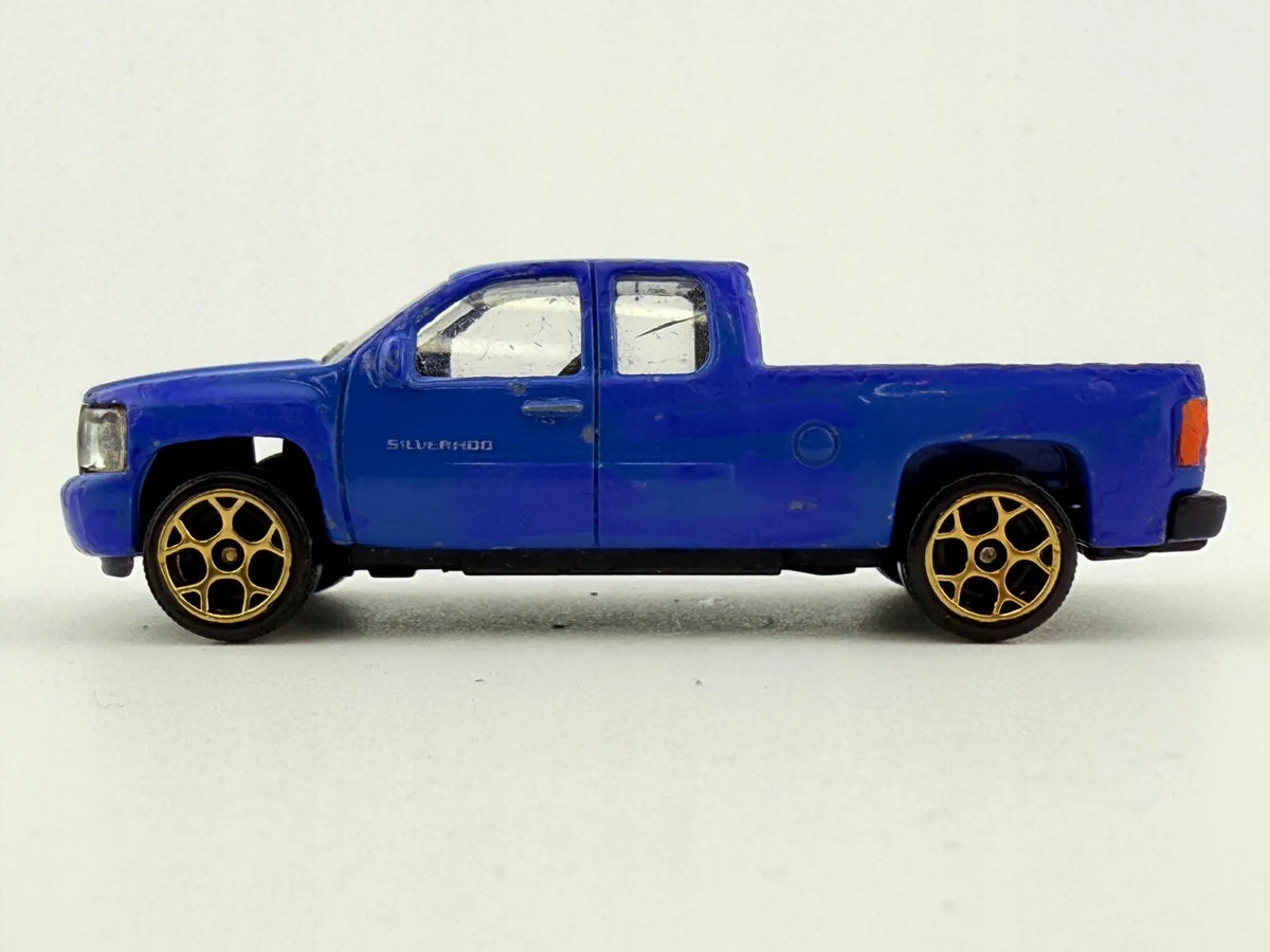 Chevrolet Silverado Majorette Niebieski 1:64 – zdjęcie 2