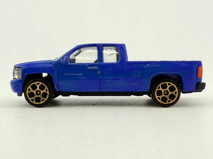 Chevrolet Silverado Majorette Niebieski 1:64 – zdjęcie 2