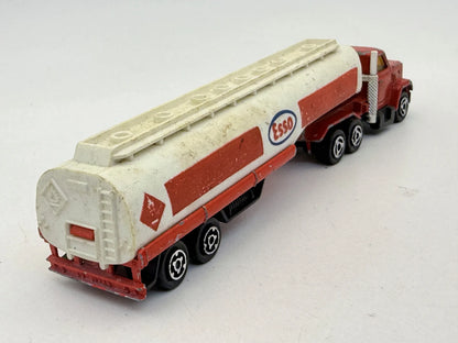 Cysterna Paliwowa Majorette Czerwony 1:87 Made in France Esso – zdjęcie 2