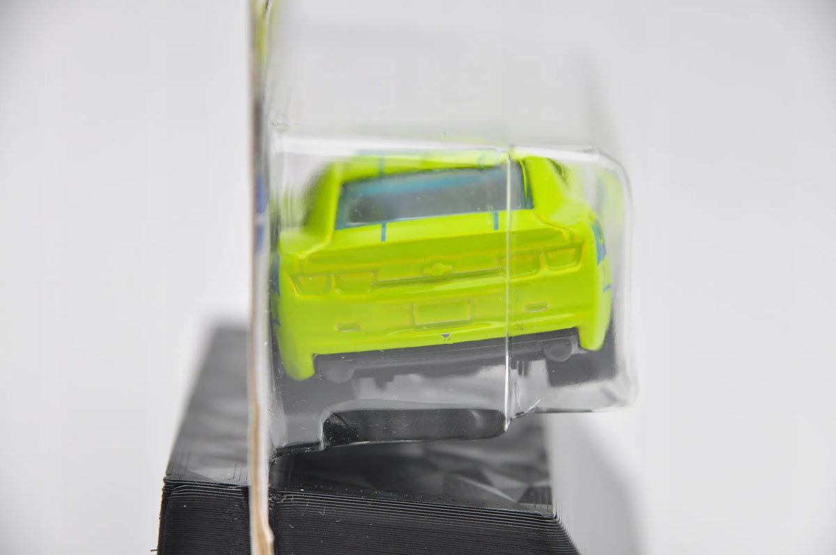 Hw First Response Mainline Hot Wheels 2024 Żółtozielony 1:64 – zdjęcie 2