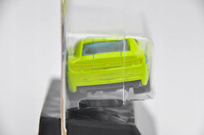 Hw First Response Mainline Hot Wheels 2024 Żółtozielony 1:64 – zdjęcie 2