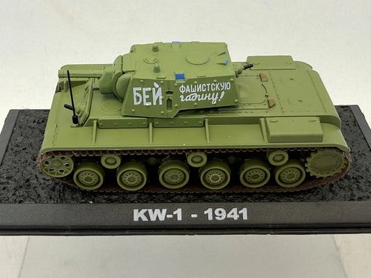 Czołg Sowiecki KW-1 z 1941 r Tanks of the World Wojsko AmerCom Zielony 1:72 – zdjęcie 2