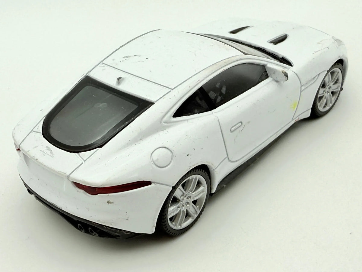 Jaguar F-Type Coupe Welly Biały 1:60 – zdjęcie 2