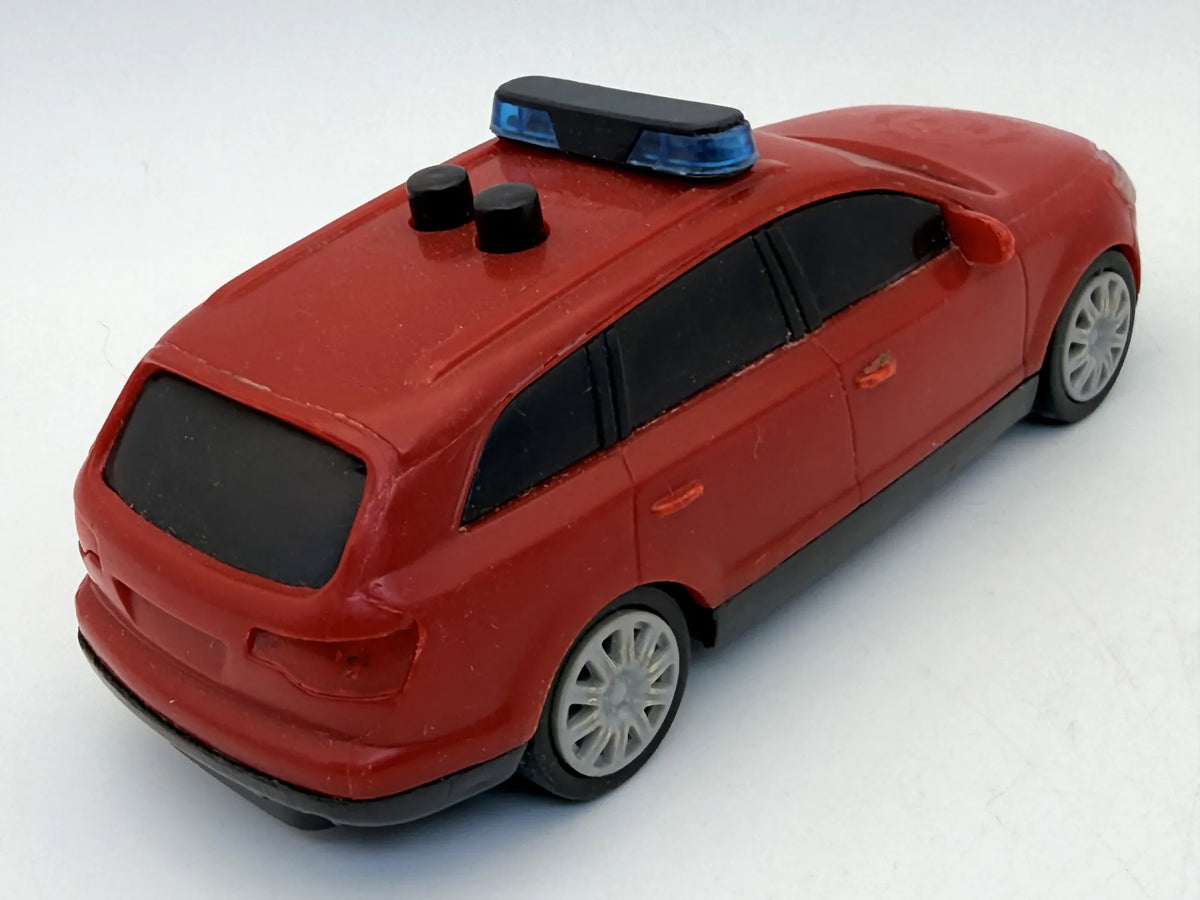 Audi Q8 Fire Dept Light & Sound Straż pożarna '90 Czerwony 1:32 – zdjęcie 2