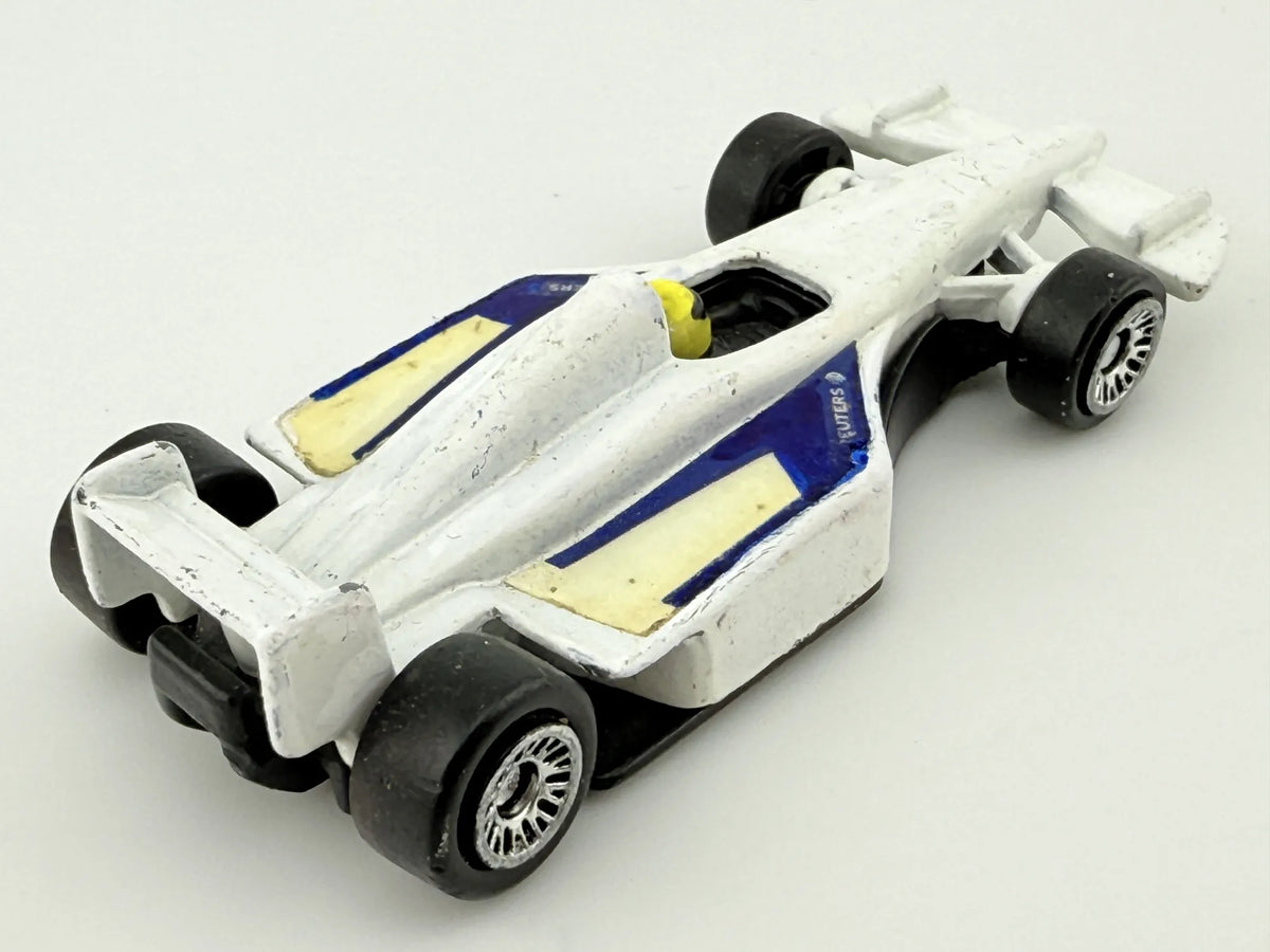 FORMUŁA 1, Hot Wheels 2001 McDonald's, Made in Vietnam, Biały, TKK, 1:64 – zdjęcie 2