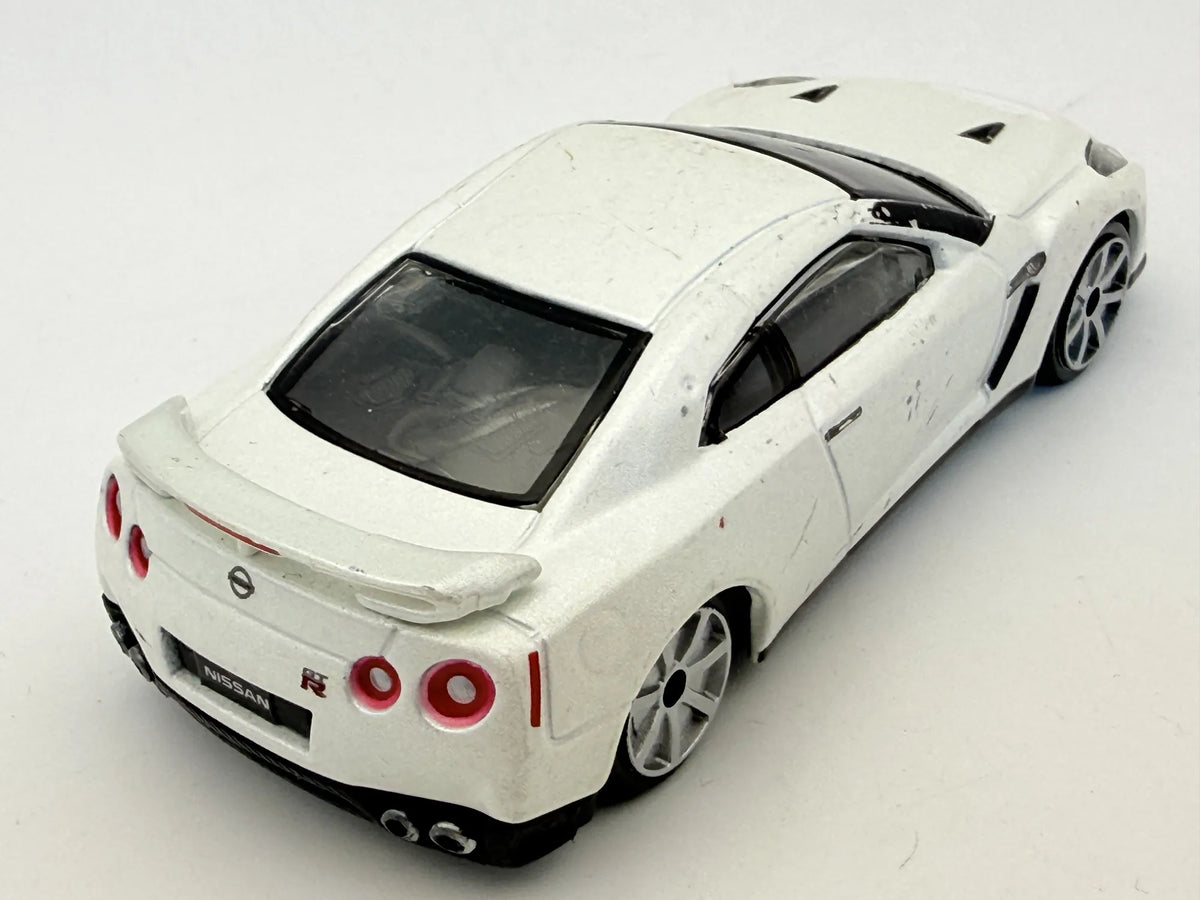 2009 NISSAN GT-R, Bburago 2009, Die cast 1143, Biały, 1:43, Resoraki – zdjęcie 2