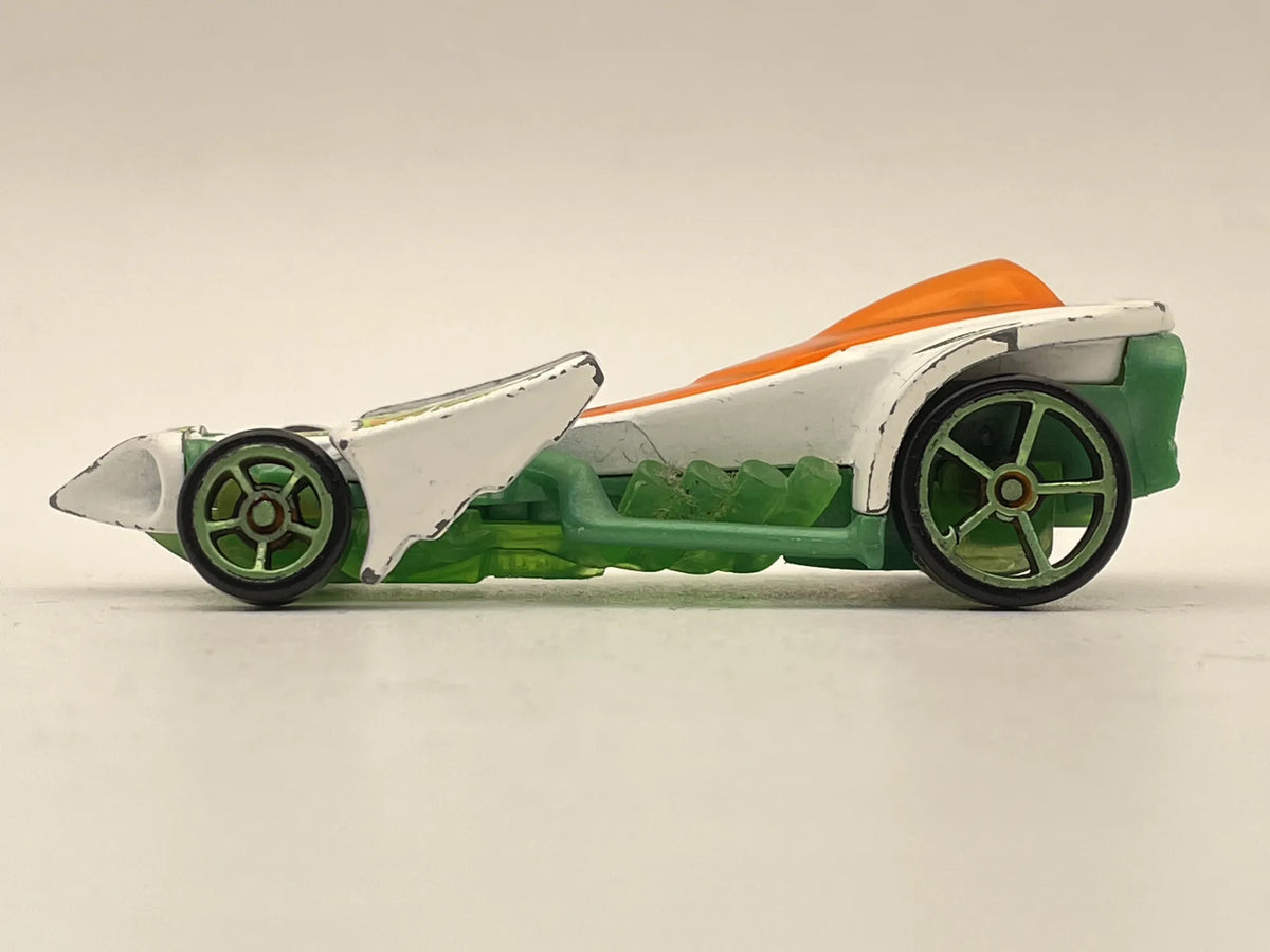 BUAYING MENACE, Hot Wheels 2017, Die cast 607, Biały, 1:64, – zdjęcie 3