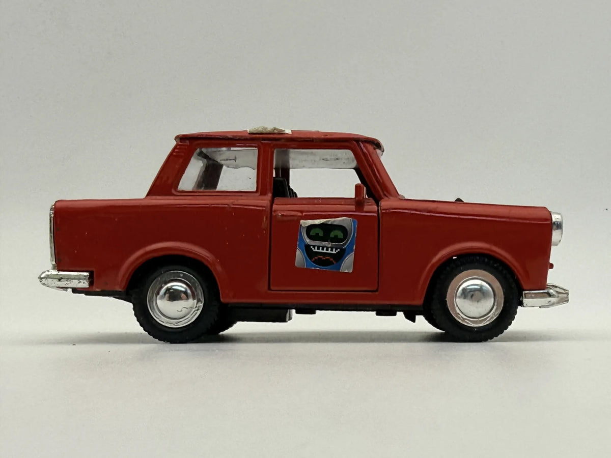 Trabant 601 Schuco '90 Czerwony 1:30 – zdjęcie 3