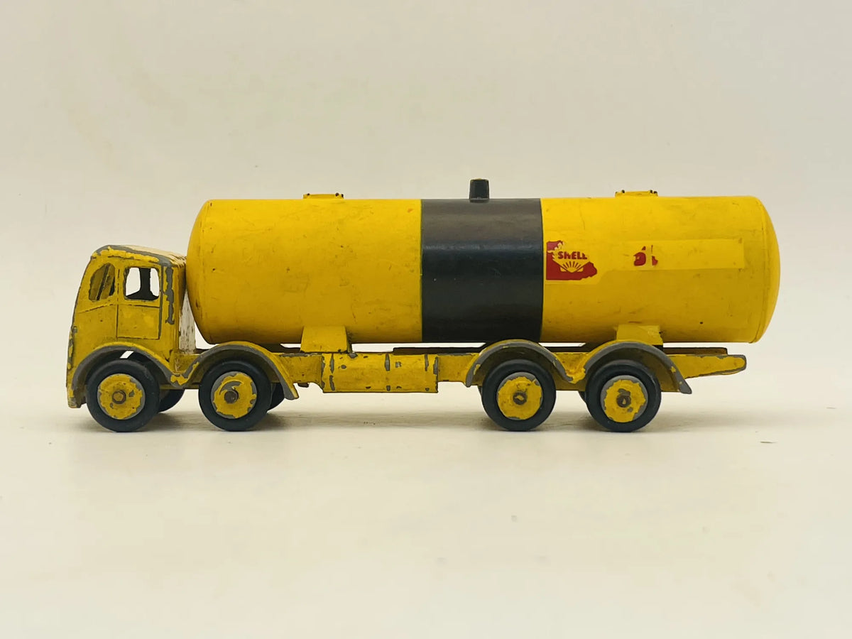 Cysterna ERF Petrol Tanker Morestone '50 1:64 Made in England Dinky Shell – zdjęcie 3