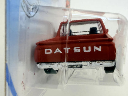 Datsun 620 HW Hot Trucks Hot Wheels 2020 Czerwony 1:64 – zdjęcie 3