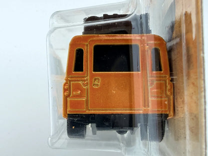 1966 LAND ROVER GEN II Matchbox 2023 Pomarańczowy 1:64 – zdjęcie 3