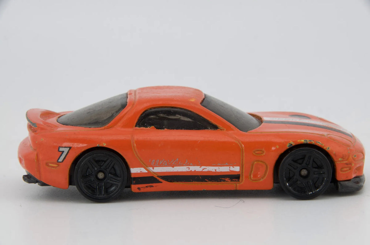 Mazda Rx-7 Hot Wheels Pomarańczowa 1:64 – zdjęcie 3