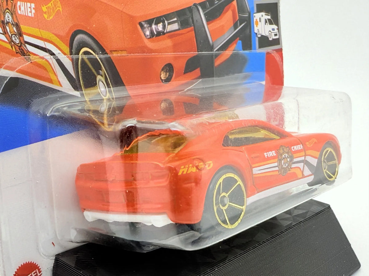 Fire Chief Hot Wheels 2023 Czerwony 1:64 – zdjęcie 3