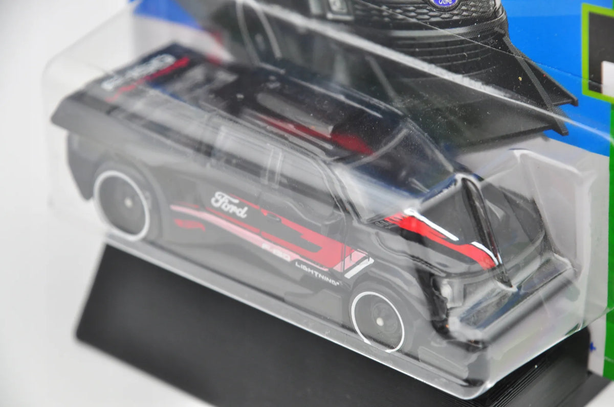 Nissan Gt-R R35 Nismo Czarny 1:64 – zdjęcie 3