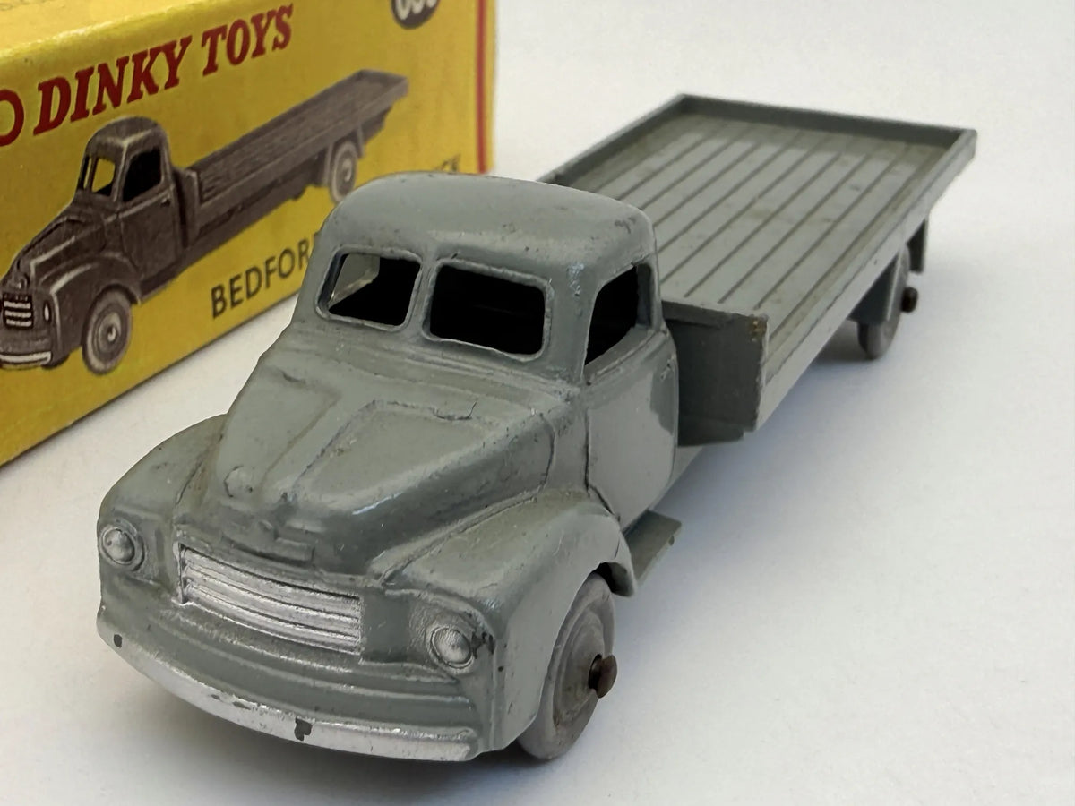Ciężarówka BEDFORD FLAT TRUCK Dinky Toys '50 Szary 1:87 Made in England – zdjęcie 3