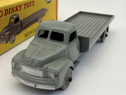 Ciężarówka BEDFORD FLAT TRUCK Dinky Toys '50 Szary 1:87 Made in England – zdjęcie 3