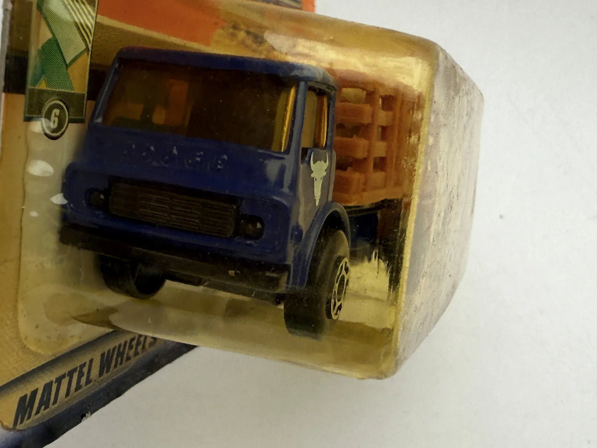 Ciężarówka BEEF HAULER Mainline Matchbox 1999 Niebieski 1:64 – zdjęcie 3