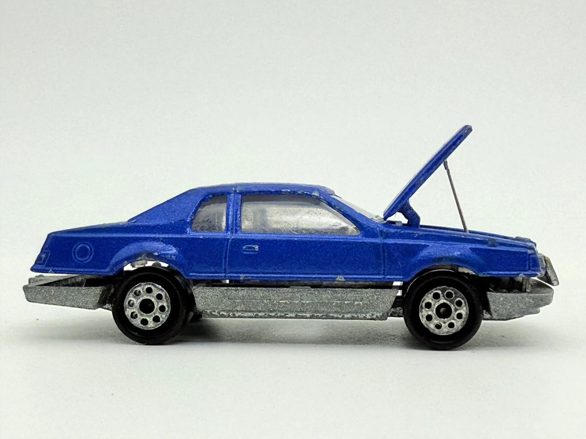 Ford Thunderbird, Majorette, die cast resoraki, 1:64 – zdjęcie 3