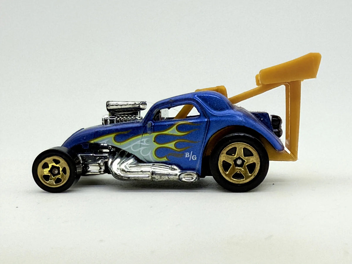 Fiat 500 C Hot Wheels Niebieski 1:64 – zdjęcie 3
