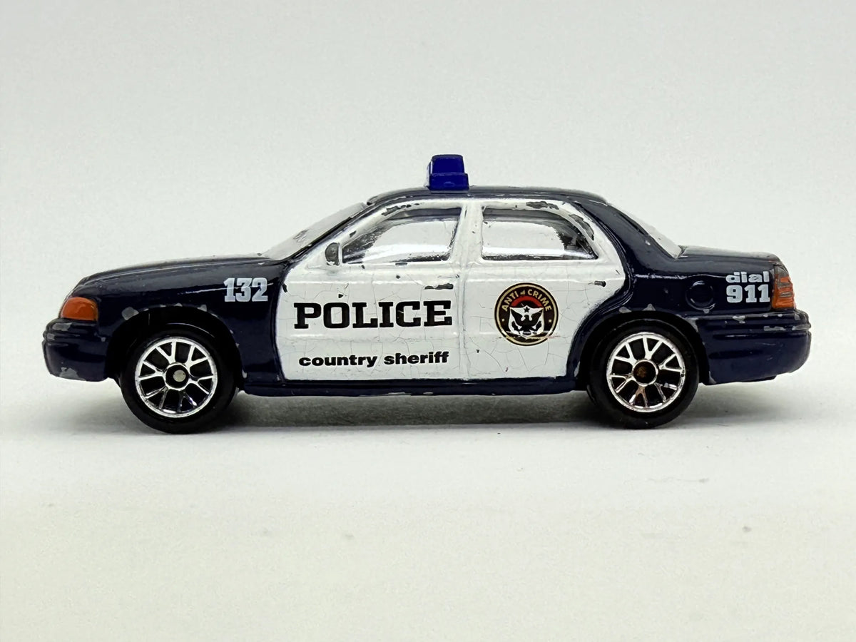 Ford Crown Victoria Realtoy Granatowy 1:64 – zdjęcie 3