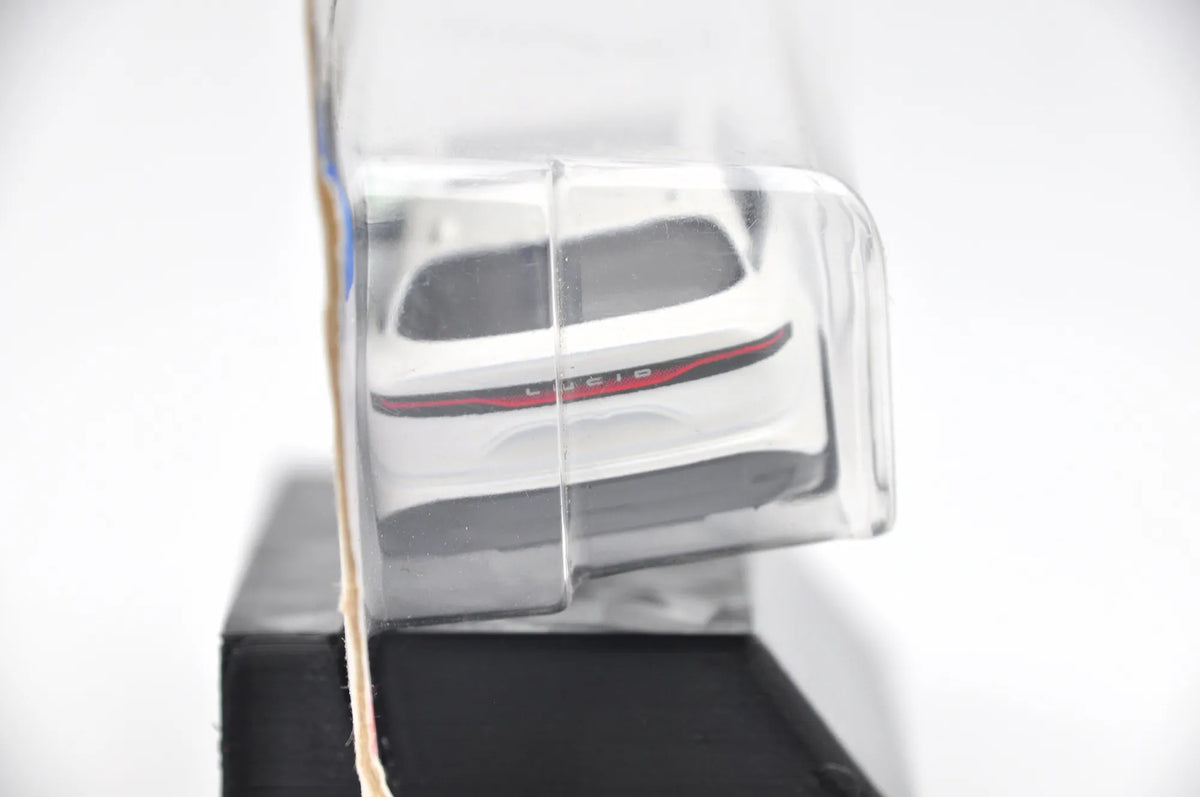 LUCID AIR Hot Wheels 2022 Biały 1:64 – zdjęcie 3