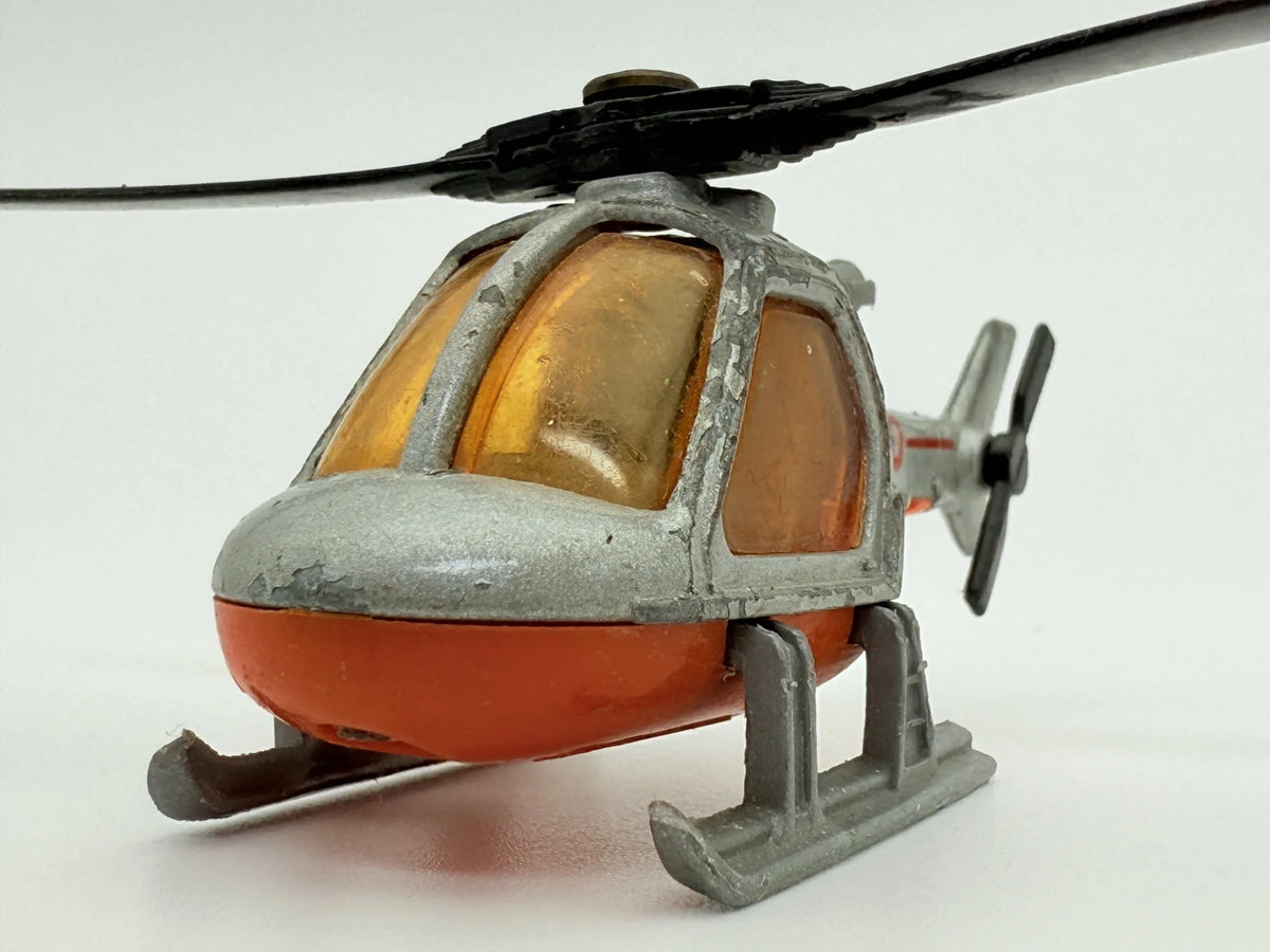 Helicopter Fire Department 1982, Matchbox, made in England, die cast, 1:110 – zdjęcie 3