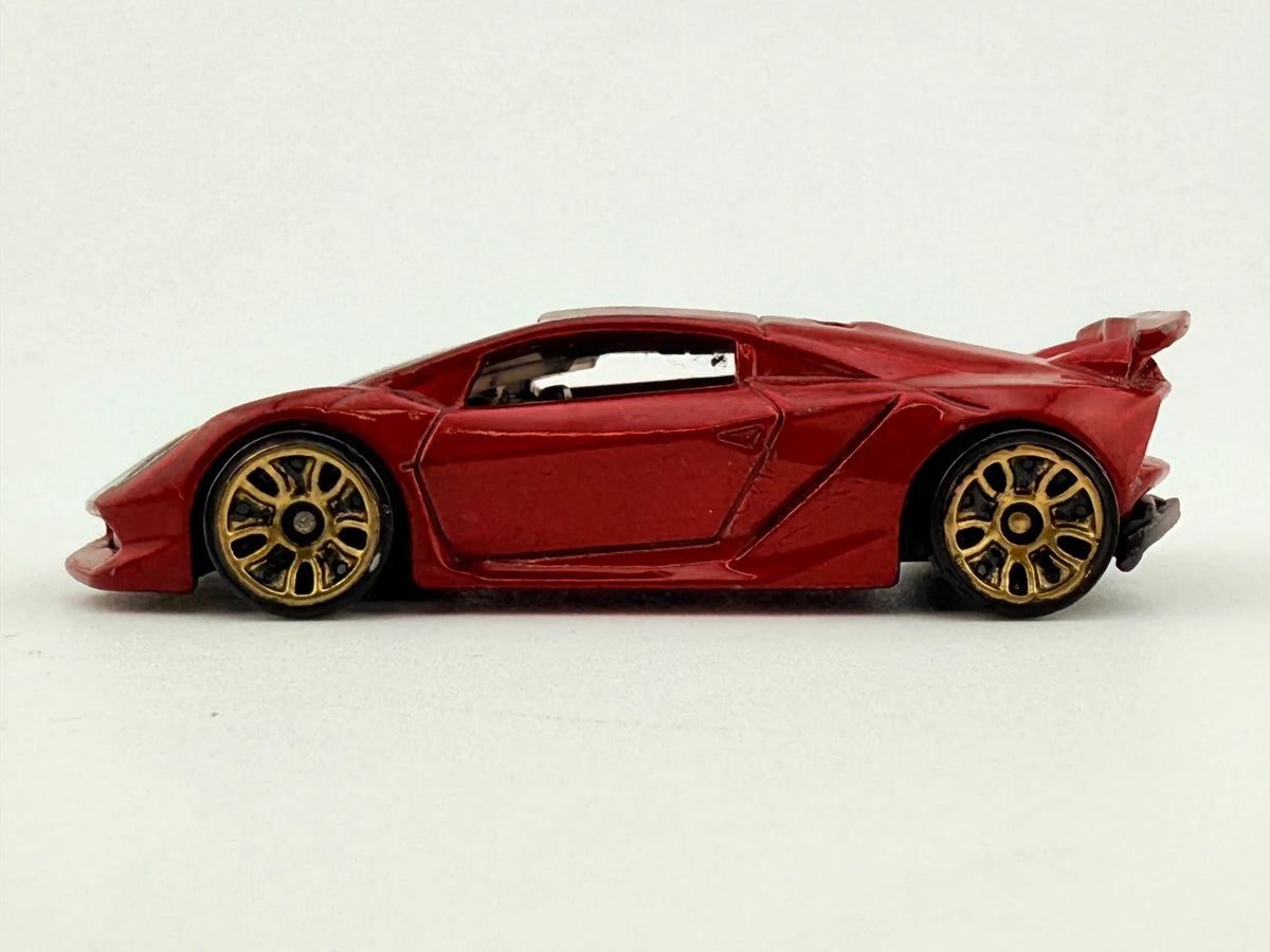 Lamborghini Sesto Elemento Hot Wheels 2013 Czerwony 1:64 – zdjęcie 3