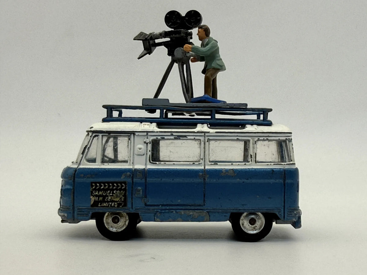 Commer Bus Samuelson Film Services z kamerzystą Corgi 1:49 Great Britain – zdjęcie 3