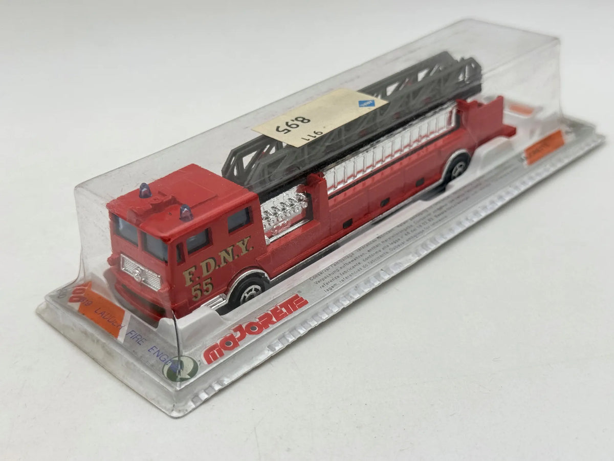 WÓZ STRAŻACKI FDNY 55 Straż pożarna Majorette '90 Czerwony 1:89 – zdjęcie 3
