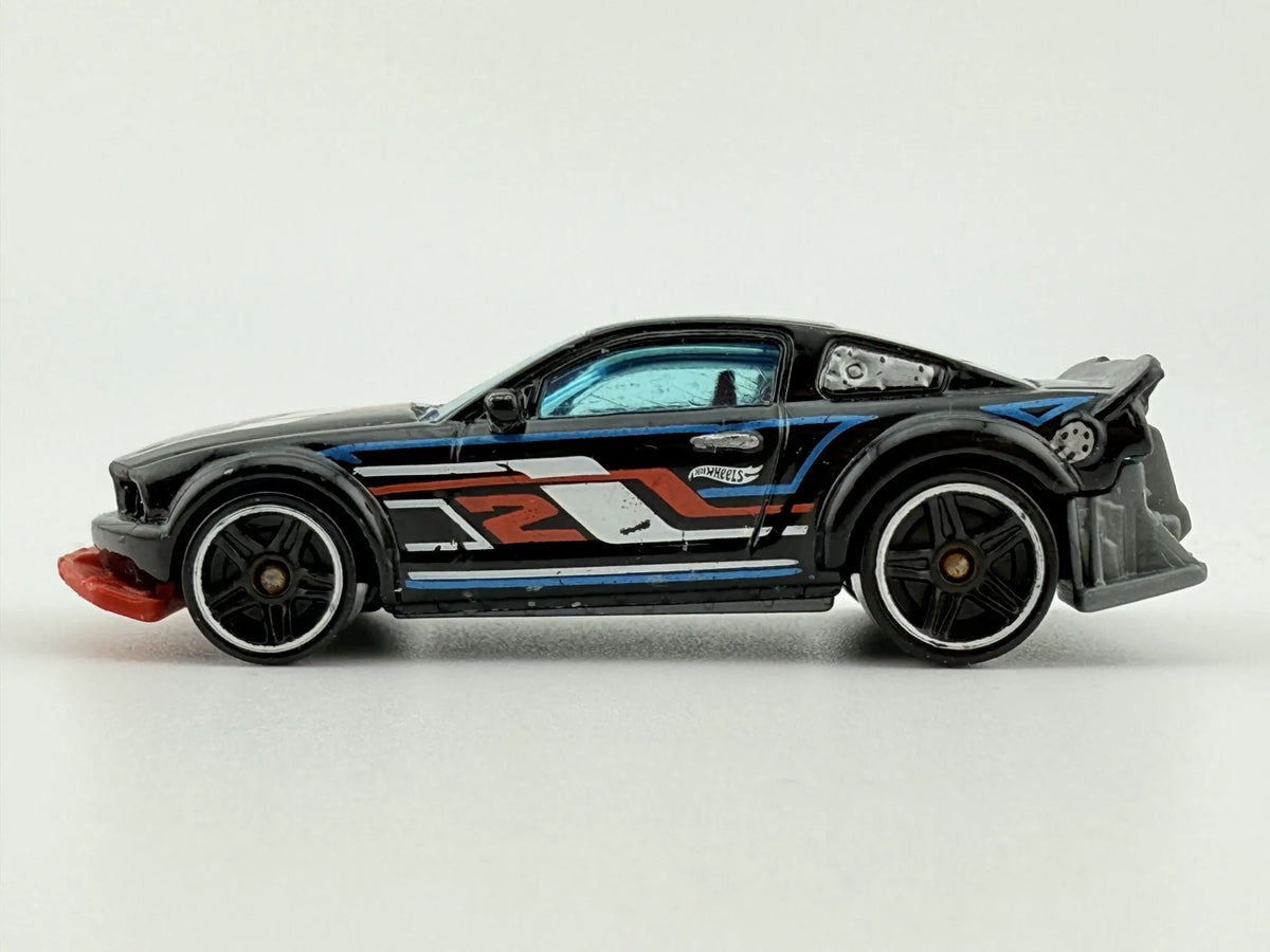 2005 FORD MUSTANG, Hot Wheels 2015, Die cast 1 NL, Czarny, 1:64, Resoraki – zdjęcie 3
