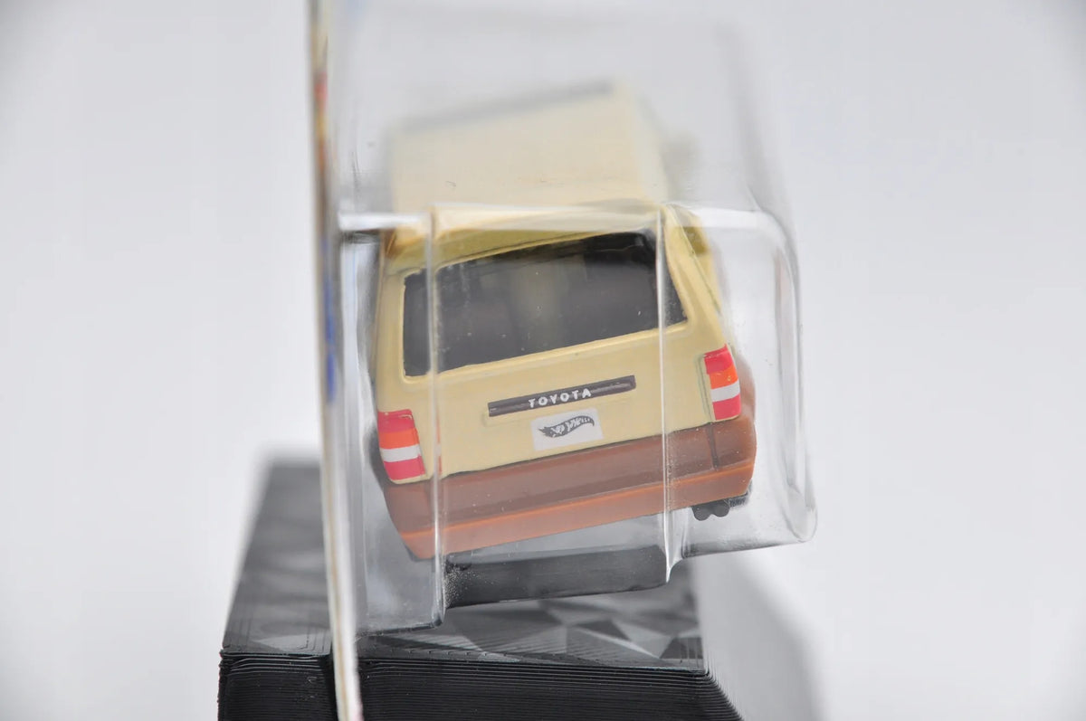 1986 TOYOTA VAN Hot Wheels 2023 Żółty 1:64 – zdjęcie 3