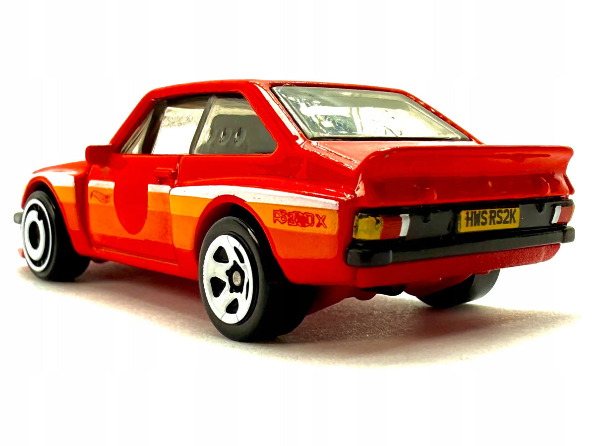 Ford Escort Rs2000 Hot Wheels 2022 Czerwony 1:64 – zdjęcie 3