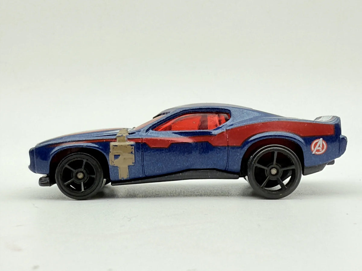 MARVEL CAPTAIN AMERICA CAR, Hot Wheels 2013, Die cast BDM73 H51, 1:64 – zdjęcie 3