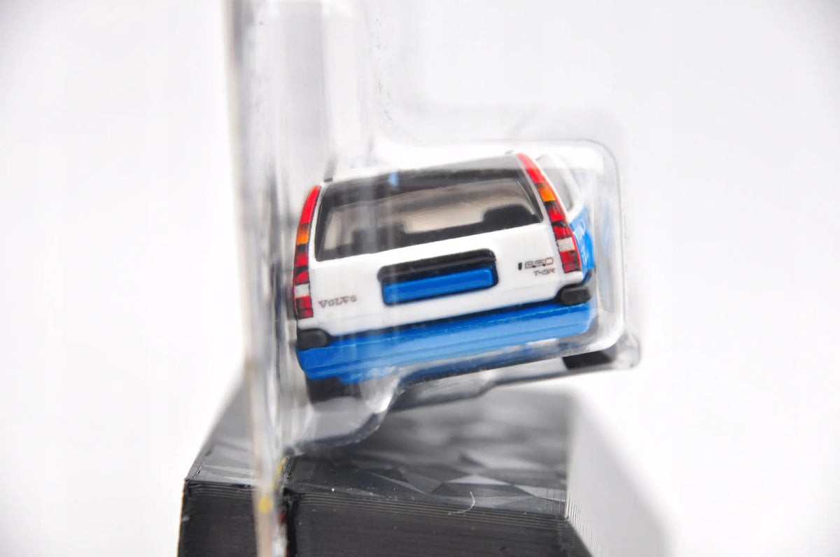 Volvo 850 Estate Hot Wheels 2024 Niebieski 1:64 – zdjęcie 3