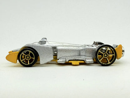 Jet Threat 4.0 Hot Wheels Srebrna 1:64 – zdjęcie 3