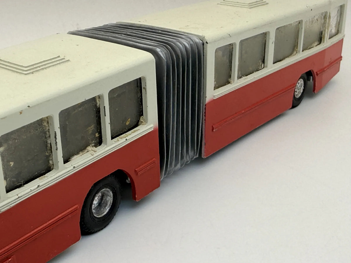 VOLVO B10M Conrad '70 Czerwony 1:50 Made in West Germany – zdjęcie 3
