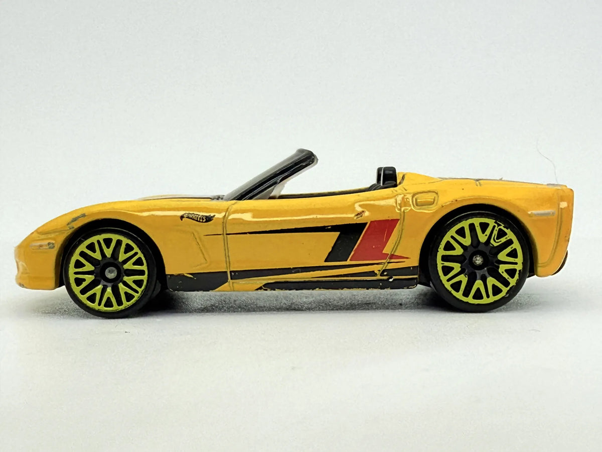 Corvette C6 Hot Wheels Żółty 1:64 – zdjęcie 3
