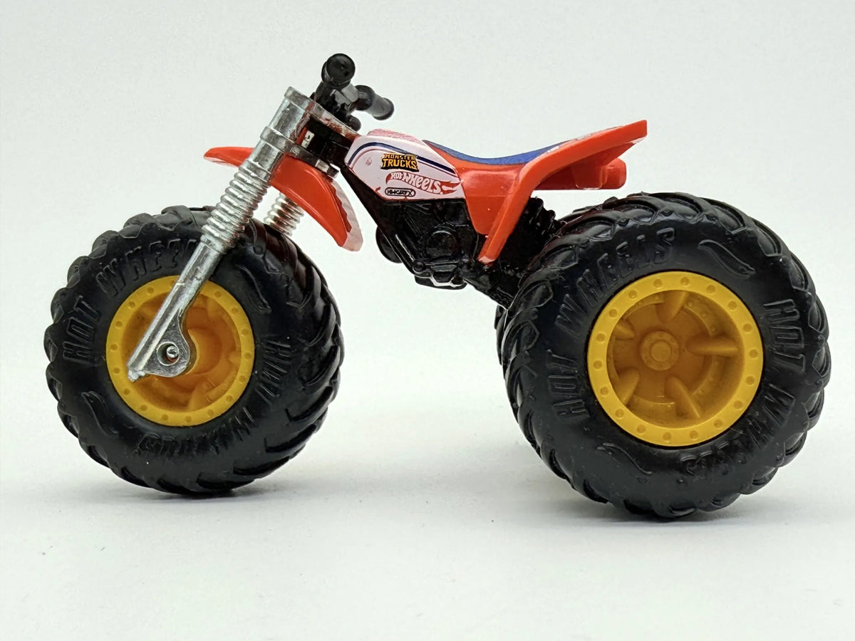 Monster Truck Hot Wheels Czerwony 1:64 – zdjęcie 3