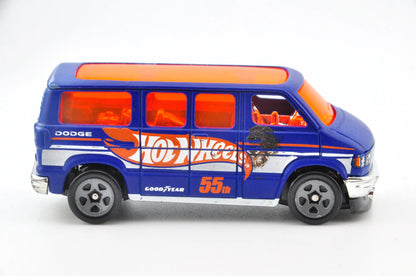 Dodge Van, Hot Wheels, die cast resoraki, 1:64 – zdjęcie 3
