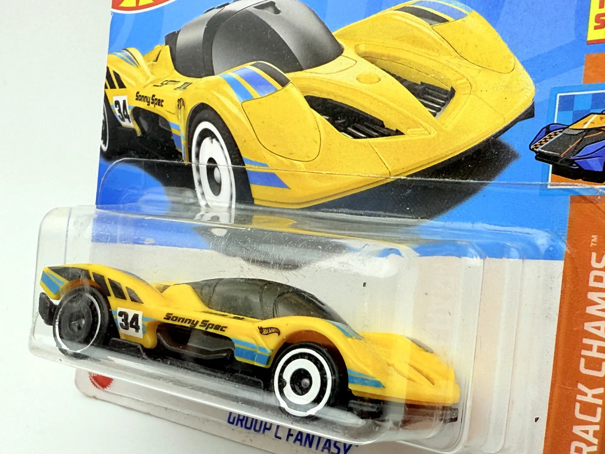 Group C Fantasy Hot Wheels Żółty 1:64 – zdjęcie 3